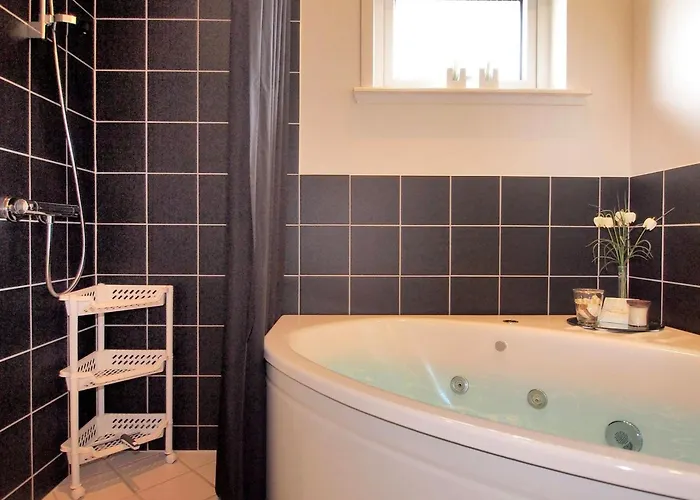 Kadir - 500m From The Sea By Interhome *